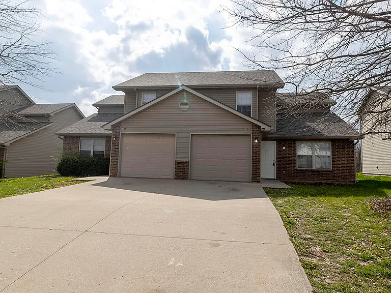 5307 Currituck Ln — Photo 1