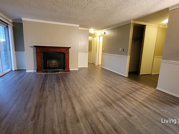 2nd image of 415 N I St APT 406
