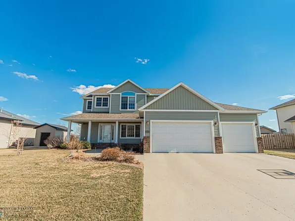 4776 Woodhaven St S, Fargo, ND 58104