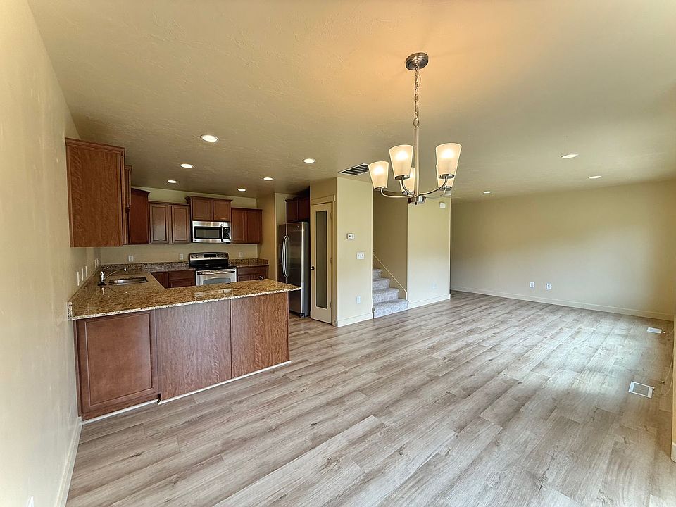 1st image of 14463 S Edgemere Dr