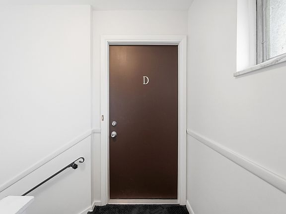 4th image of 1551 King Ave APT D