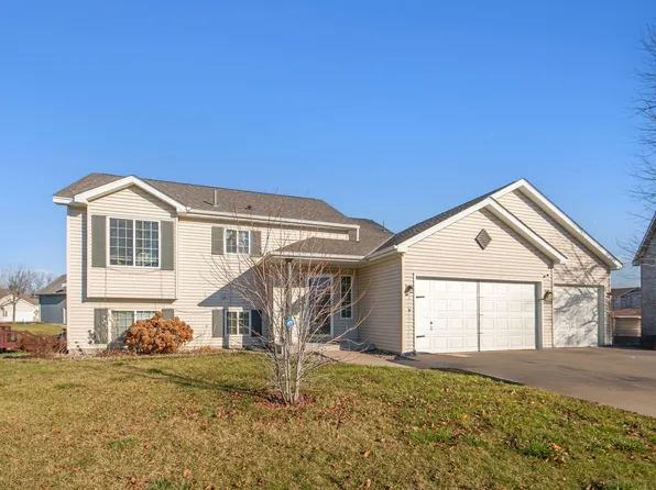 10150 31st Ct NE, Saint Michael, MN 55376