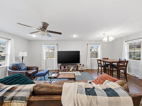 5th image of 2511 W 41st Ave