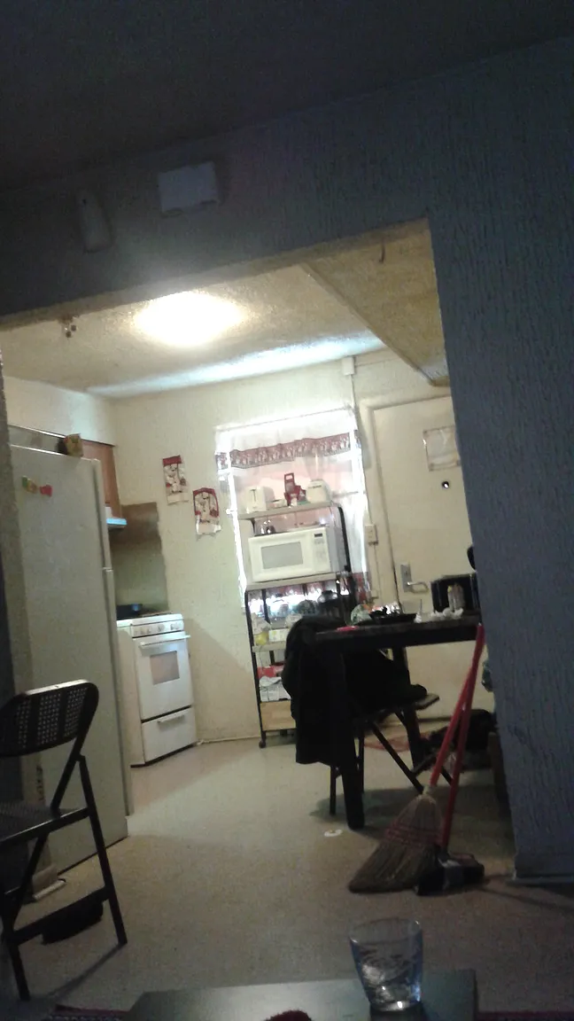 9861 Russell St photo 1
