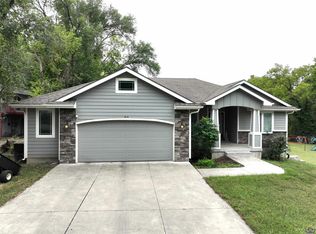 814 W Maple St, Saint marys, KS 66536