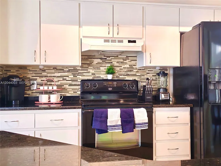 27015 Golden Meadow Dr — Photo 10