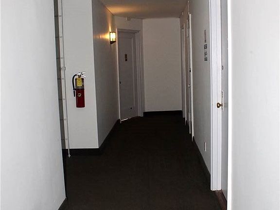 4th image of 78 Gibson Blvd APT 2D