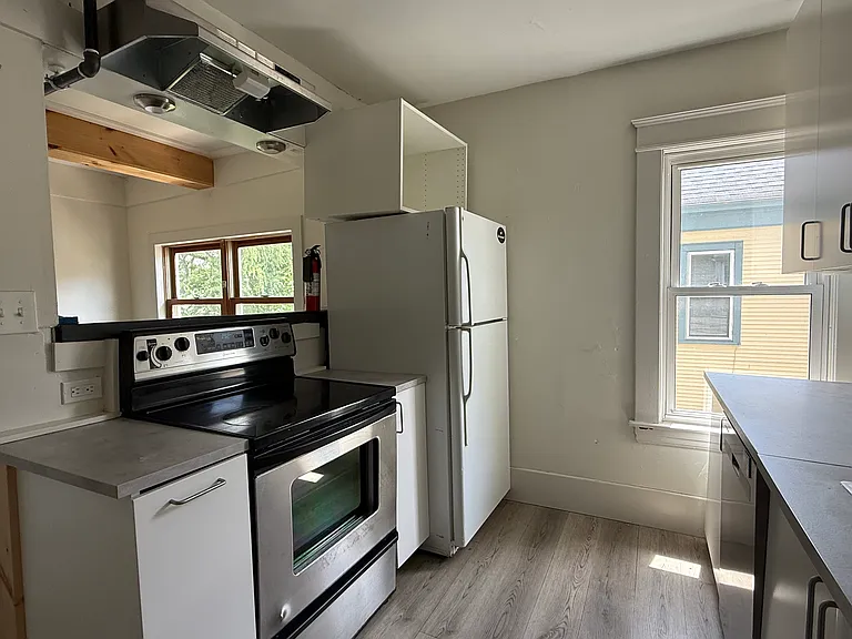 52 Isham St #2 — Photo 3