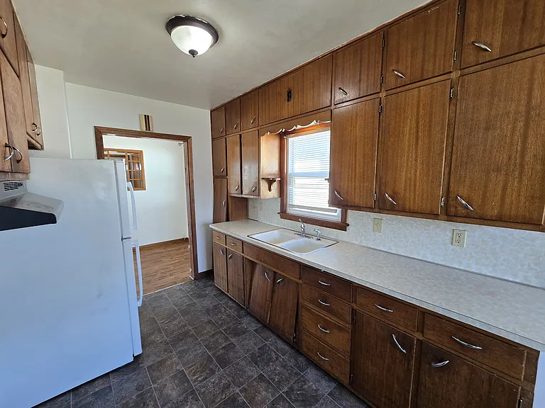 412 Sherman Ave — Photo 9