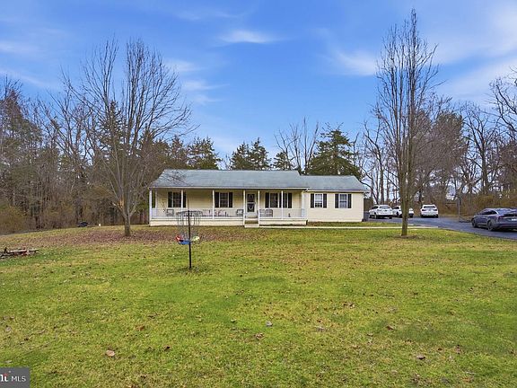 2nd image of 4624 Strasburg Rd