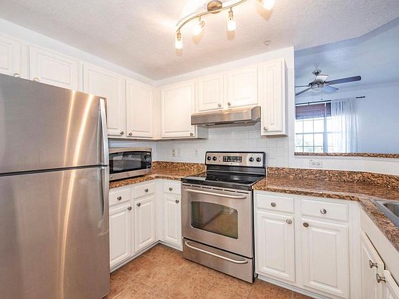 3rd image of 501 Knights Run Ave APT 1313