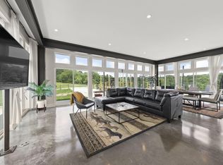 19718 Feathers Rd, Logan, OH 43138