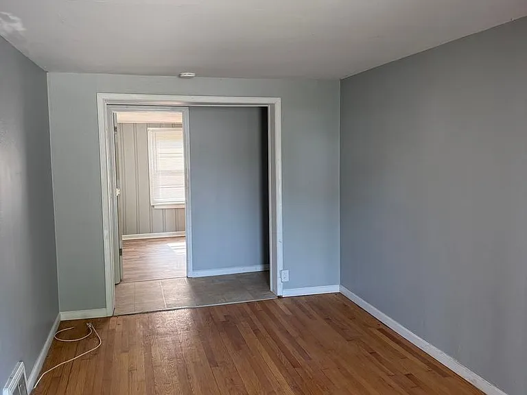 2928 Ashby Rd — Photo 17