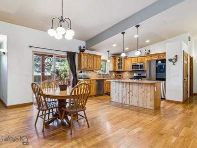 93 Landmark Dr, Belgrade, MT, 59714