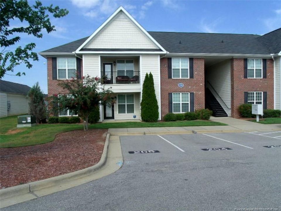 1st image of 1930 Harcourt Cir APT 101