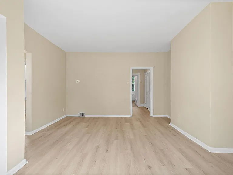 510 Dawson Ave — Photo 16