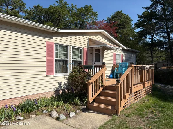 308 Kenwood Court, Manchester, NJ 08759