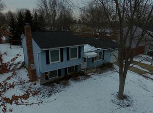 2891 E Celeste View Dr, Stow, OH 44224