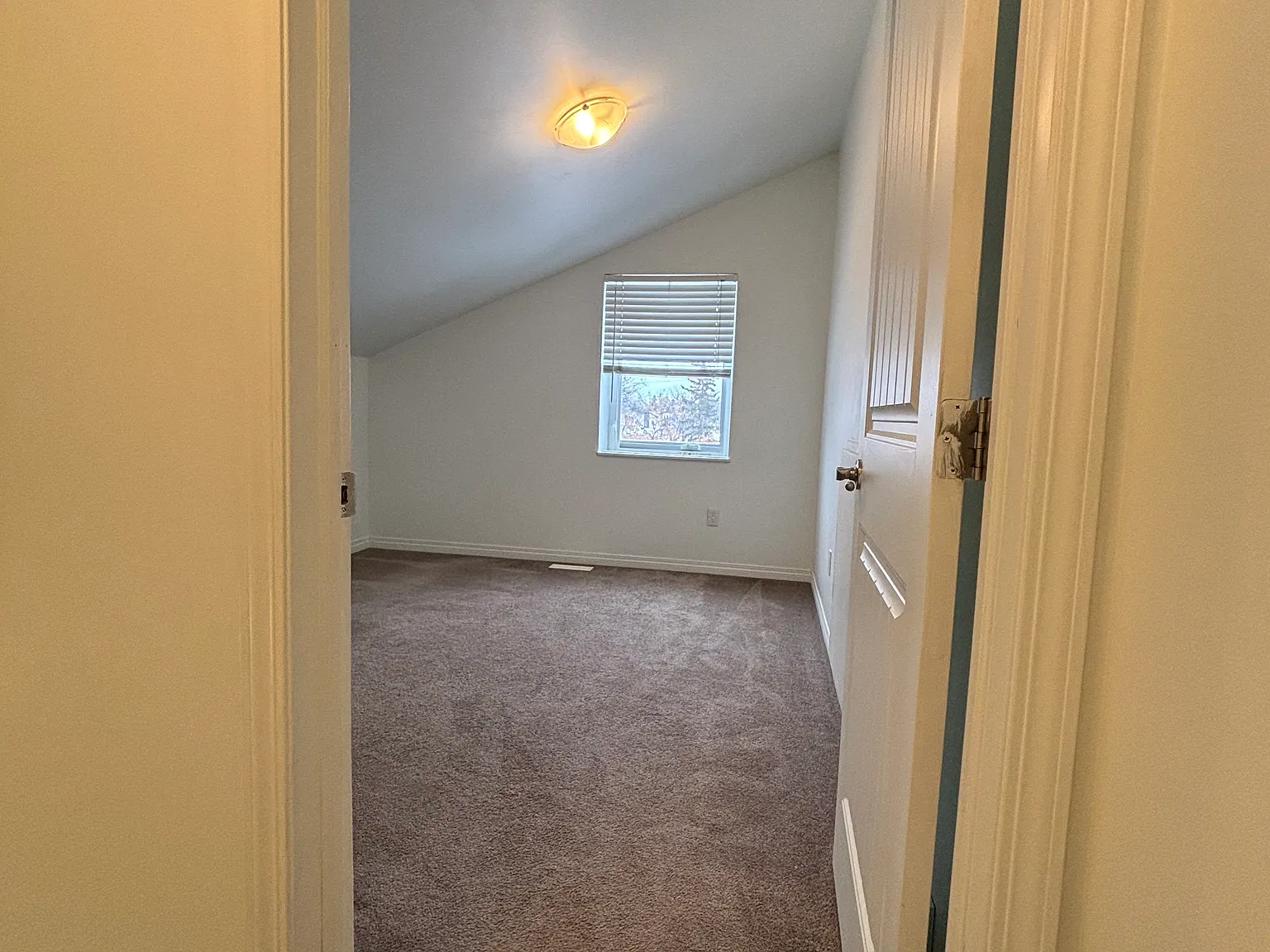 Westwood - 12148 105 ST NW Main — Photo 2