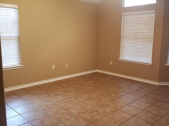 3rd image of 113 Heron Oaks