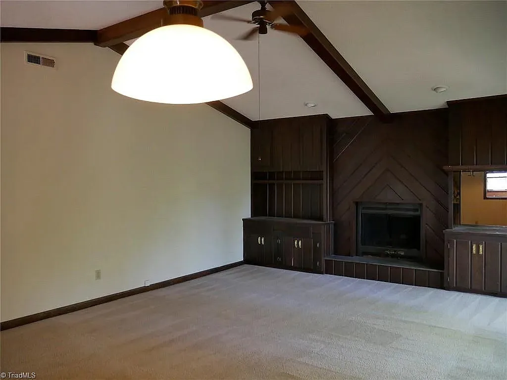 2 bed, 1118 sqft, $1,200 — Photo 2
