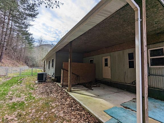 4th image of 150 Tarzan Ln