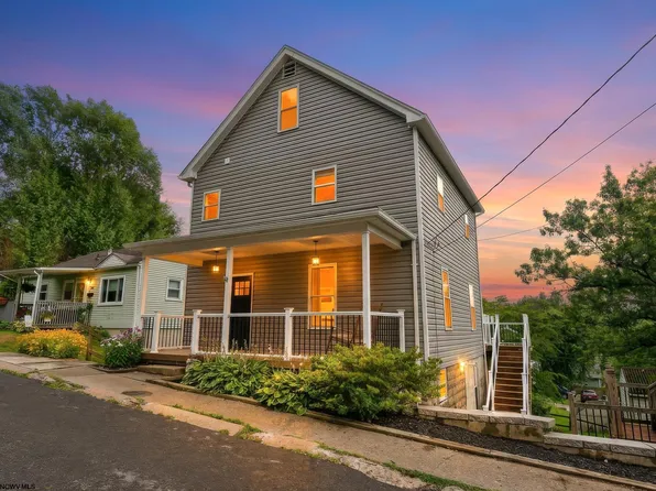 616 Globe Ave, Morgantown, WV 26501
