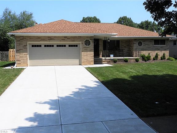 2nd image of 13570 Belfair Dr