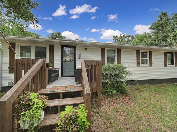 2nd image of 1119 Scott Rd