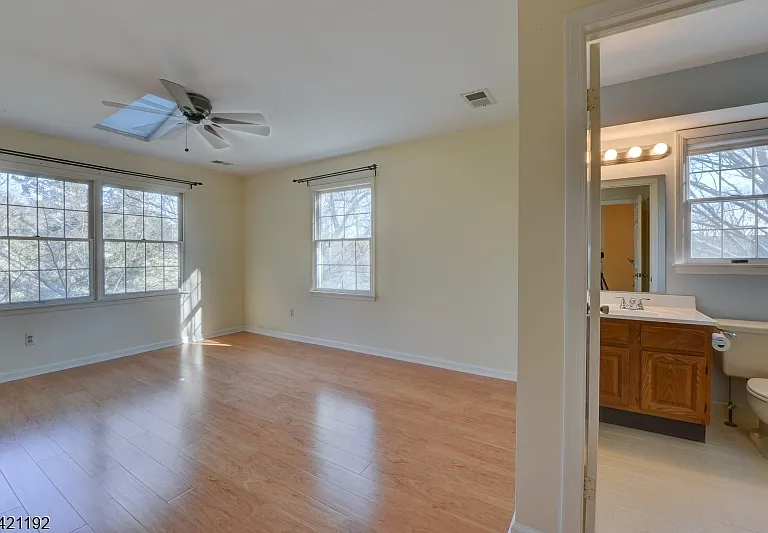 220 Alexandria Way — Photo 5
