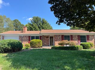 227 Fredericktowne Dr, Stephens City, VA 22655