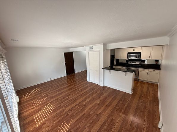 4727 Jarboe St APT 104