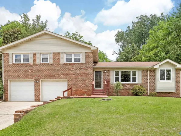 2606 Rita Ln NW, Huntsville, AL 35810