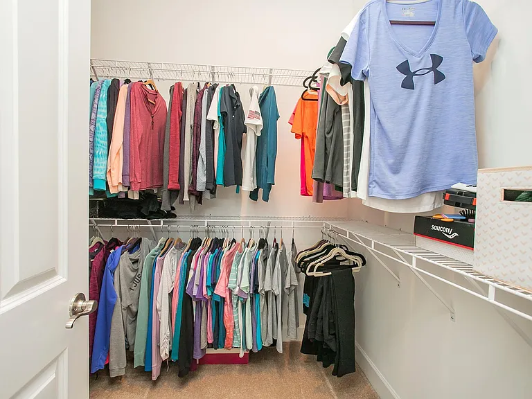 605 Quiet Cir — Photo 21