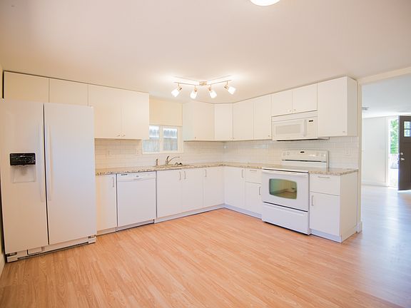 2nd image of 1789 W Asbury Ave