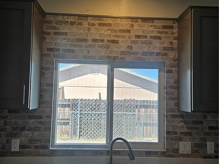 710 E Whittier Ave — Photo 2