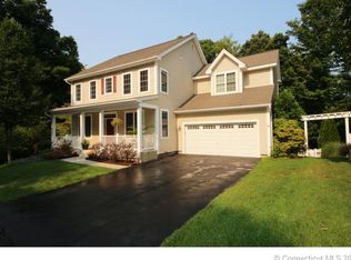 7 Declaration Rd, Southbury, CT 06488