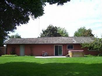 1st image of 420 N Desdemona Ave
