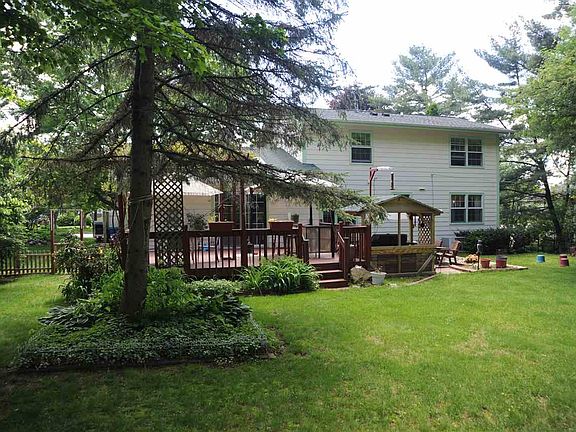 4th image of 3404 Wildwood Ln