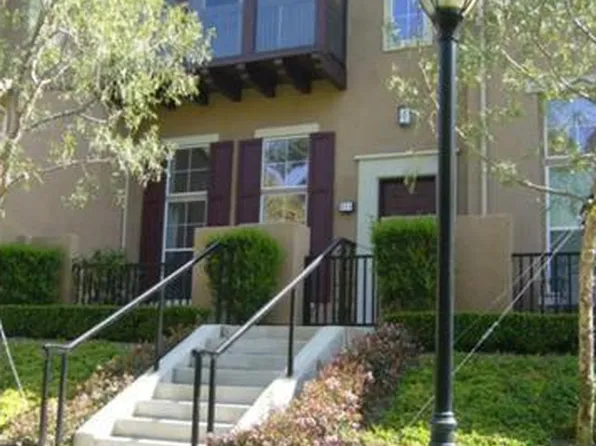 104 Chula Vis #11, Irvine, CA 92602