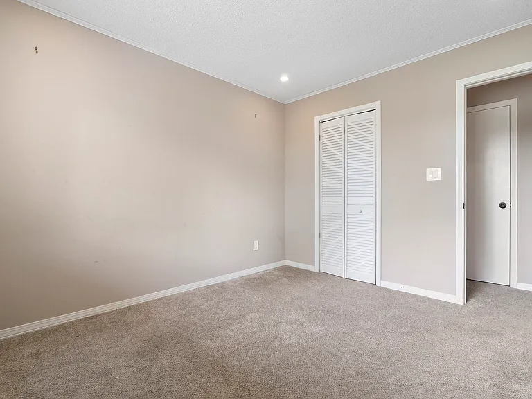 4245 Brookside Dr — Photo 24