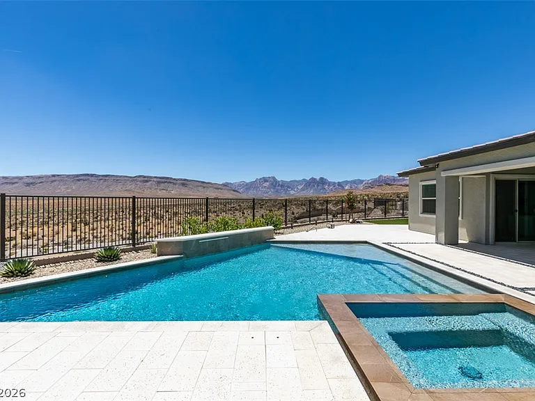 988 Edinburgh Fields Ct — Photo 45