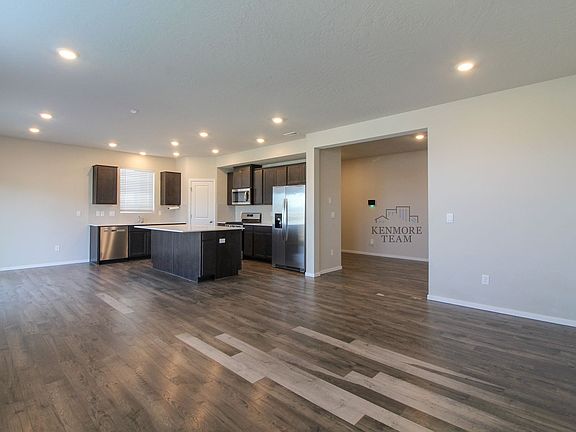 4th image of 7982 Ranchland Ln