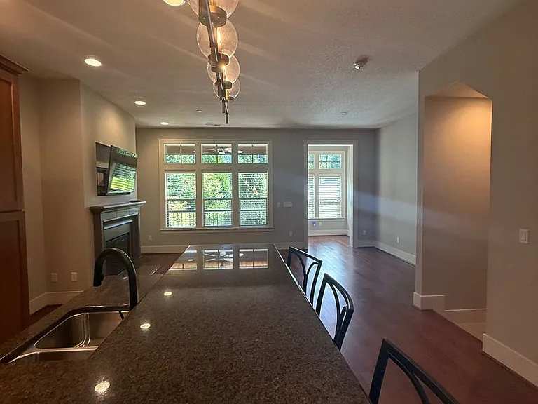 10108 SW Morrison St #10108 — Photo 16