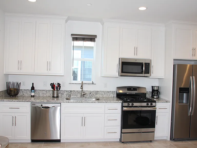 2702A Boardwalk Ave #1 — Photo 3