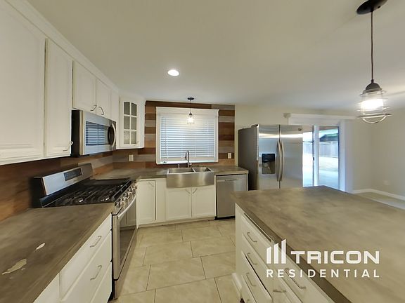 5th image of 8322 189th Street Ct E