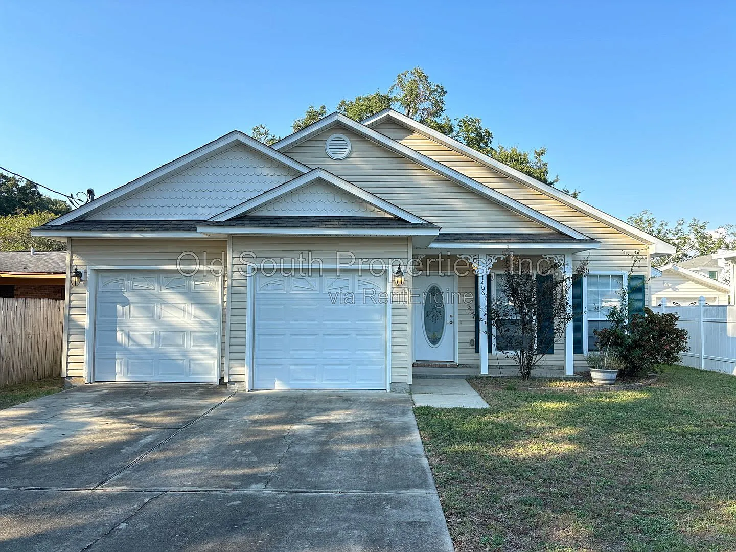 3 bed, 2.5 bath, 1597 sqft, $2,100 — Photo 1
