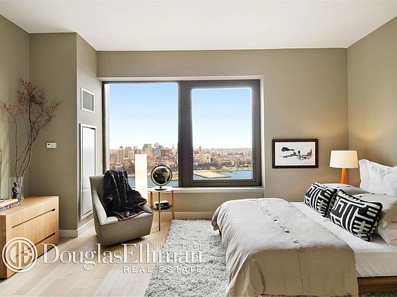 4th image of 75 Wall St APT 38P