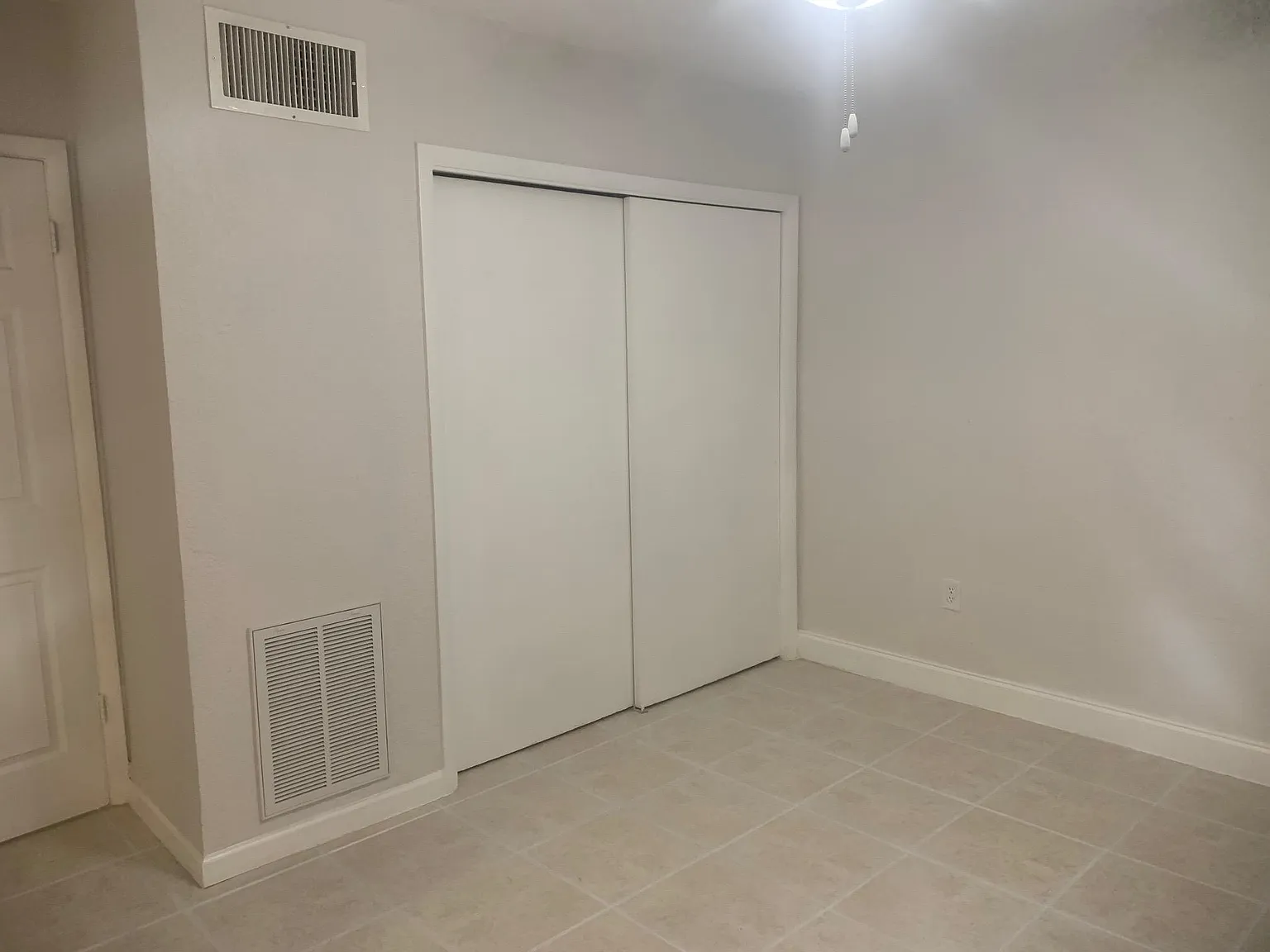 4250 SW 67th Ave — Photo 4