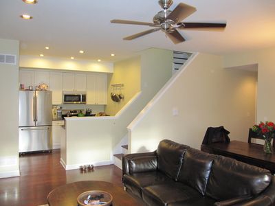 3721 N Sheffield Ave APT B1, Chicago, IL, 60613